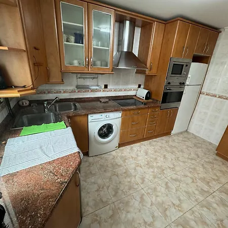 Amplio Apto A 2 Min Ayuntamiento Apartment *